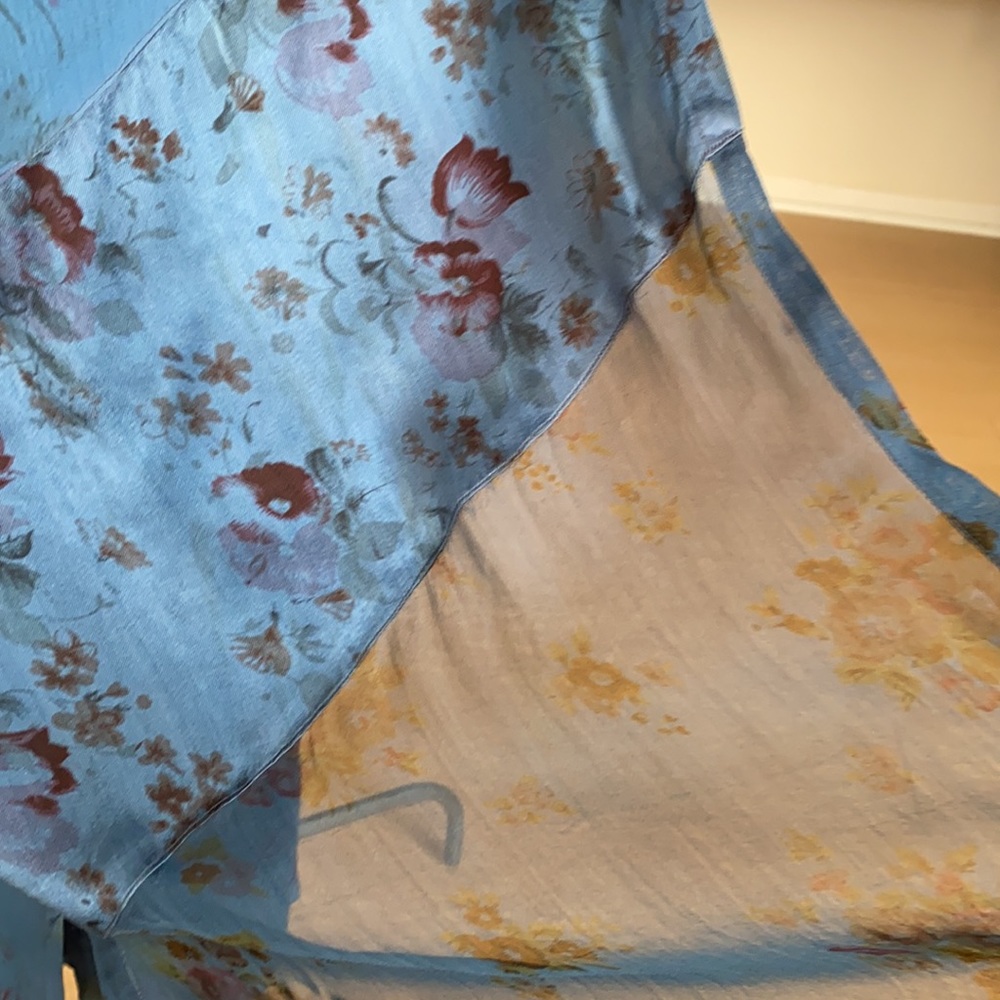 Beautiful wrap skirt - Picture 4 of 9